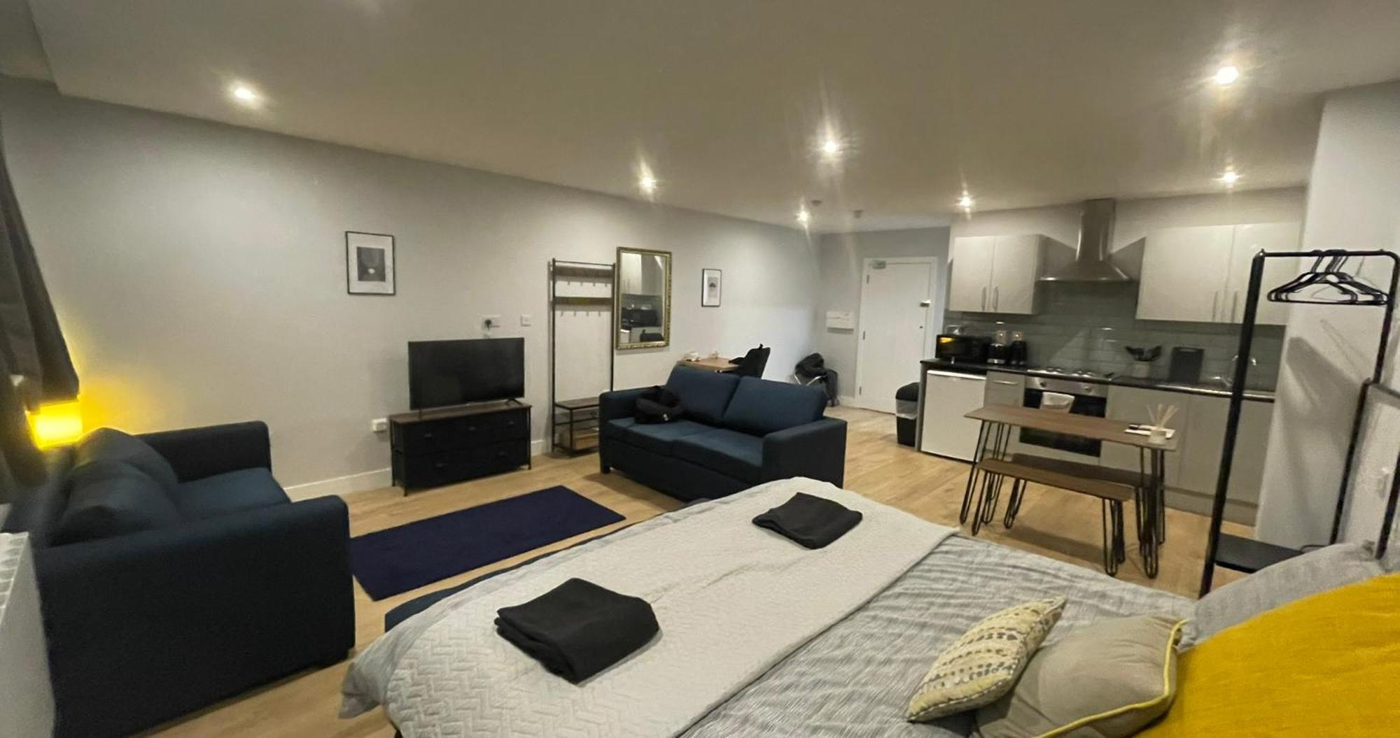 Market Haven Deluxe Studios Town Centre With Netflix, Business & Leisure Travellers نورث هامبتون المظهر الخارجي الصورة